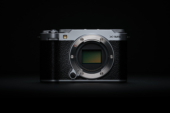 FUJIFILM X-M5